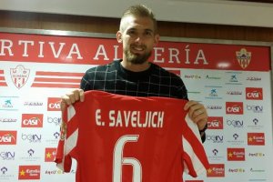 Saveljich luciendo la rojiblanca.