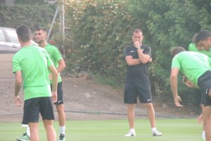 Esteban Navarro, en el campo de la Vega, este lunes.