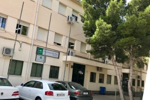 El CEIP Ferrer Guardia de La Cañada es el centro educativo al que se reincorporó ayer Resurreción Galera.