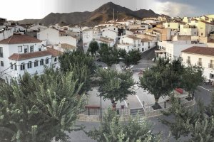 La actuación de King África dará comienzo a las 1 de la mañana.