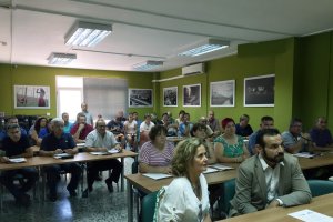 La organización COAG organiza jornadas para concienciar sobre la importancia de contratar seguros agrarios.