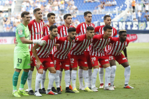 El once del Almería en La Rosaleda.
