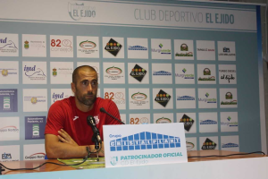 El meta Aulestia toma la palabra.