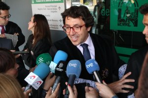 El magistrado Rafael Soriano en una concentración de jueces en la Ciudad de la Justicia de Almería en mayo