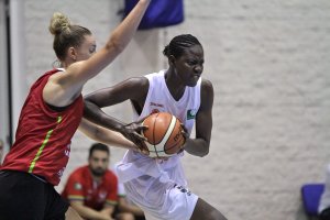 ISE CB Almeria-RACA Bineta Ndoye.