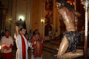 El Cristo de la Humildad recibe la bendición.