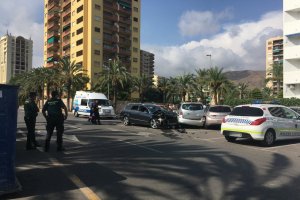 La colisión se ha producido en una vía muy frecuentada por vecinos y turistas.