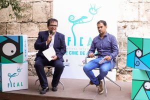 El diputado de Cultura presentó ayer al portavoz de la dirección de Fical, David Carrón.