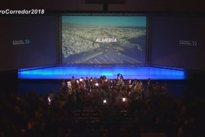 Comienzo del acto en Barcelona.