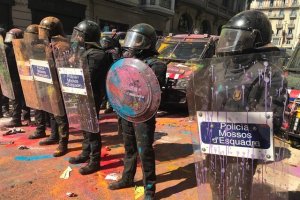 Imagen de los Mossos durante las manifestaciones de hoy.