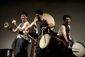 Los hermanos Kanazashi ofrecieron un avance de ‘Ha Ya To’ ayer en el Apolo.