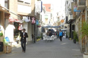 La iniciativa municipal pretende estrechar lazos entre los comerciantes.