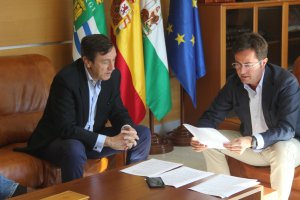 Reunión entre Hernando y Góngora en el Ayuntamiento de El Ejido.