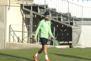 Chema Núñez saliendo al Mediterráneo.