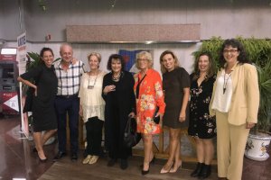 Recibimiento por parte de Senator Hotels & Resorts a Claudia Cardinale y su hija.