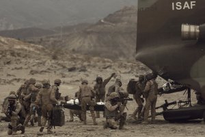 Fotograma de la película \'Zona hostil\'. (Foto: Manolo Pavón)