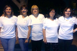 Fundadoras de la asociación ‘Sentido Animal’ en u no de los parques del municipio de El Ejido.