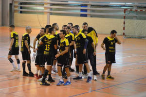 Los jugadores almerienses celebrando la victoria.