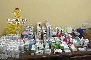 De las más de 1000 unidades de medicamentos, muchos estaban caducados.