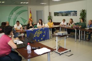 Fotografía de la reunión mantenida en Almería por expertos en praderas de Posidonia oceánica.