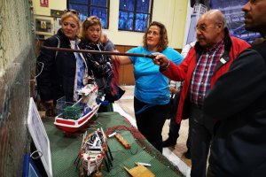 Muestra de redes y aparejos artesanales ayer en el Varedero.