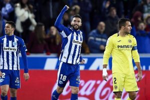 El Deportivo Alavés remontó ante el Villarreal.