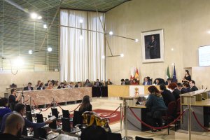 Vista general del plenario realizado en el día de ayer