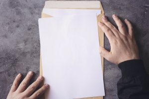 500 hogares de Albox han recibido una carta con poema.