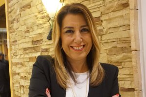 Susana Díaz es una magnífica contertulia, con timbre calmado y sabia. Foto: Ricardo Alba