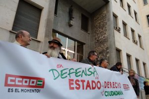 Concentración contra la sentencia del Supremo.