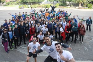 Estudiantes participantes de ‘Caminando por un reto’ .