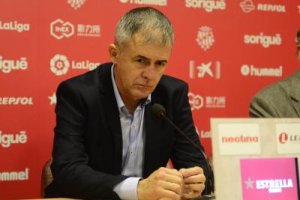 Lucas Alcaraz rescata al Zaragoza del descenso.