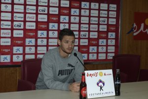 Joaquín Arzura en rueda de prensa.