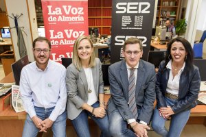 Los candidatos, ayer, en la Redacción de La Voz de Almería y la Cadena SER.