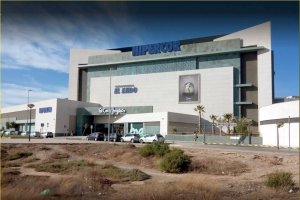 El Corte Inglés  de El Ejido se mantiene abierto desde hace ocho años y acaba de remodelar sus instalaciones.