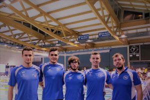 Grandes de la piscina.