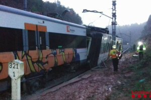 Primeras imágenes del accidente ferroviario. / Bomberos