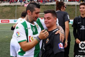 Los rojiblancos más genuinos disfrutando de su Liga.