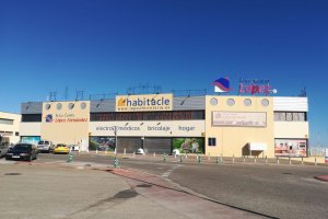 Instalaciones de Brico Centro López.