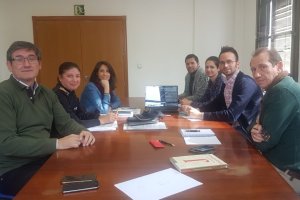 Reunión de trabajo en el Ayuntamiento de Adra.