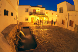 Imagen  de Almócita en la ‘Noche de los candiles’.