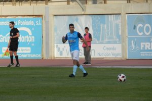 Carralero se lesionó ante el Don Benito.