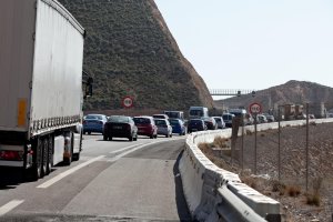 Imagen de archivo de una retención en la A-7 en sentido Almería.