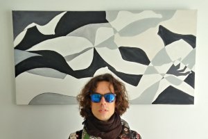 El músico Carlos Arróniz es guitarrista y voz en Wi Bouz.