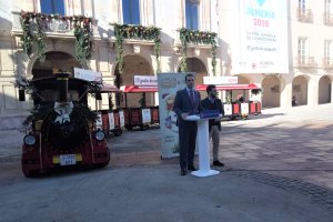 Presentación de las actividades navideñas en Almería, esta mañana en la Plaza Vieja.