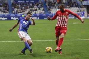 Nano en el Oviedo-Almería de la pasada Liga.