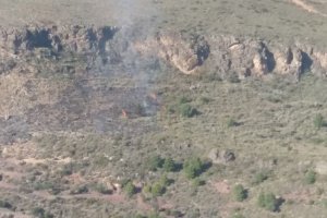 Imagen de la zona del incendio, tomada por el helicóptero del Plan Infoca.