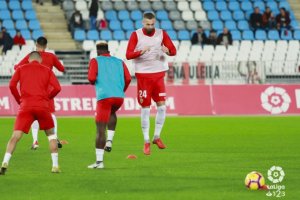 Saveljich durante el calentamiento previo al partido contra el Extremadura.
