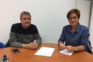 Reunión entre Adriana Valverde, portavoz socialista, y Antonio Mullor, representante.