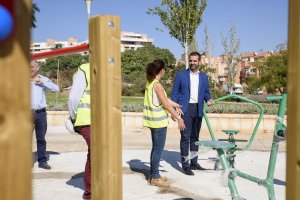 El alcalde visitó las obras que se están realizando en el parque.